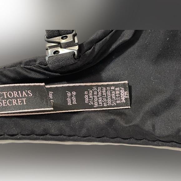🖤🖤 Sexy Black VS Victoria’s Secret Bra 34DDD Rhinestones Bottom Row Front 🖤🖤 - Picture 5 of 7
